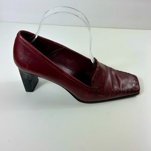 Antonio Melani Wine Color Leather Top Stitching Details Heels, Size 9M